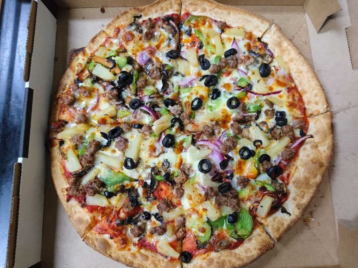 Black Box Pizza And Icecream-5